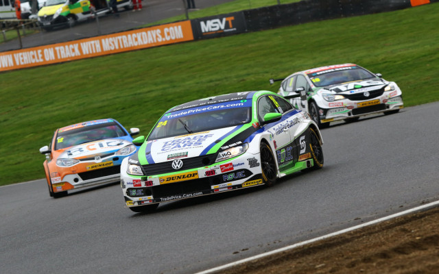 Unseasonally wet conditions (if you can ever say that about the British weather) failed to dampen the enthusiasm of the large crowd who were thrilled and enthralled by the first three rounds of the 2018 BTCC championship at Brands Hatch.